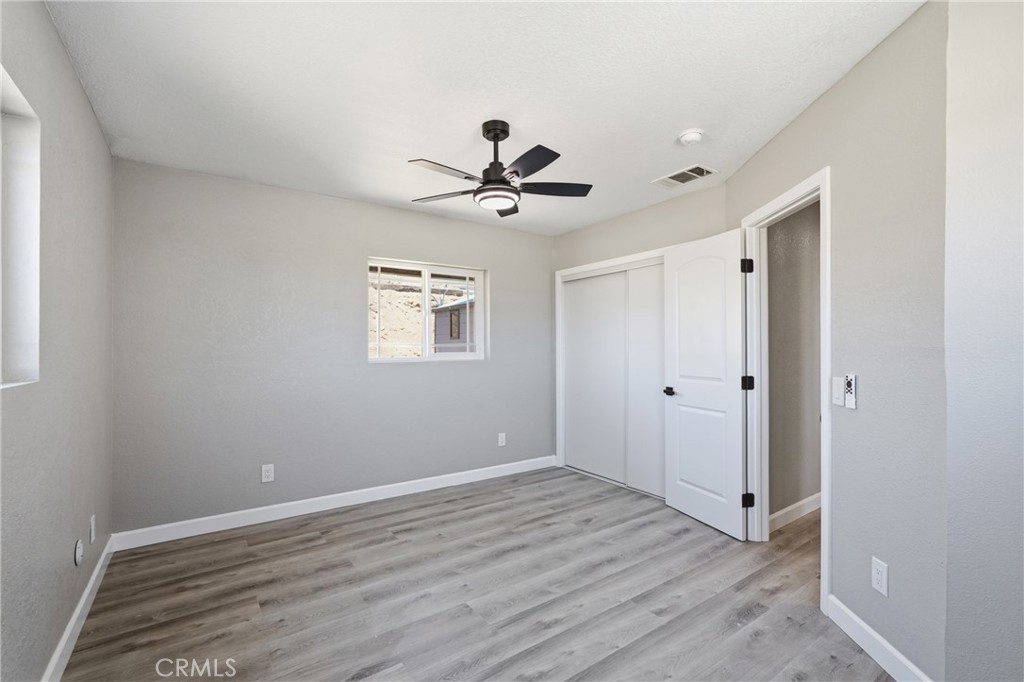 25735 Santa Rosa Road Apple Valley, CA 92308 - Photo 20 of 37 Bedroom 1