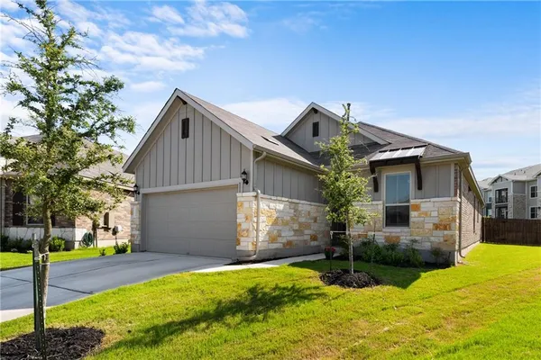 $2,200 | 1016 McCormick Cove, Hutto, TX 78634