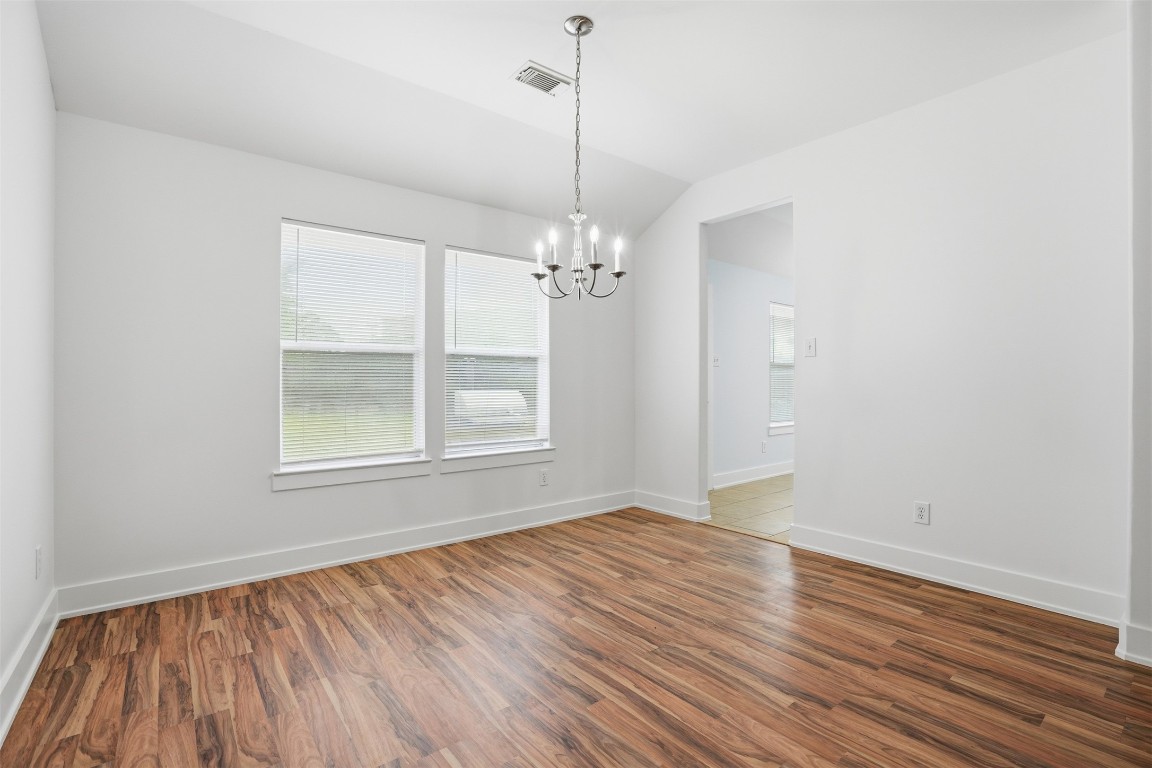 1631 Hade Meadow Lane Houston, TX 77073 - Photo 12 of 36 Dining room