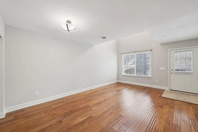 $290,000 | 8909 Peep Oday Trail, Eden Prairie, MN 55347