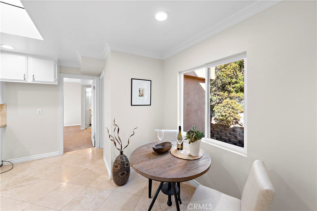 3044 Cresta Way Laguna Beach, CA 92651 - Photo 15 of 48 a dining room with furniture and window