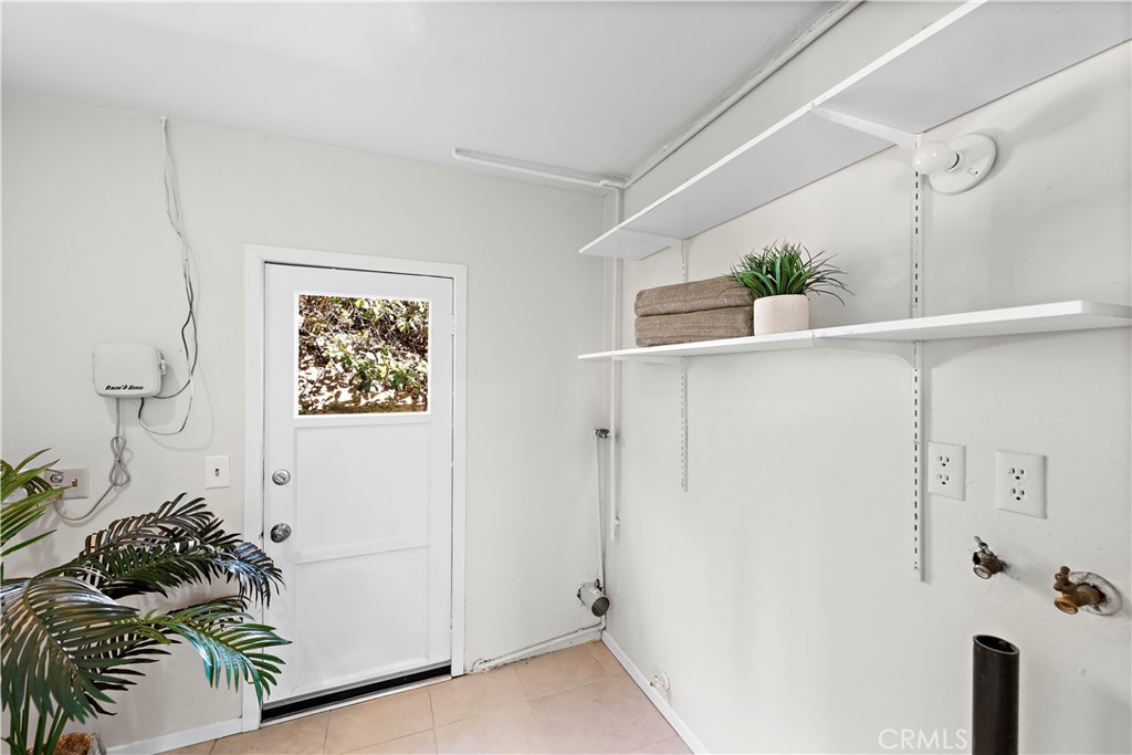 3044 Cresta Way Laguna Beach, CA 92651 - Photo 16 of 48 a view of utility room