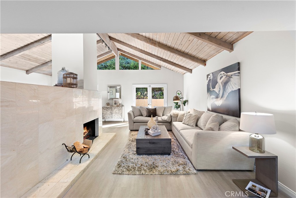 3044 Cresta Way Laguna Beach, CA 92651 - Photo 4 of 48 a living room with furniture and wooden floor