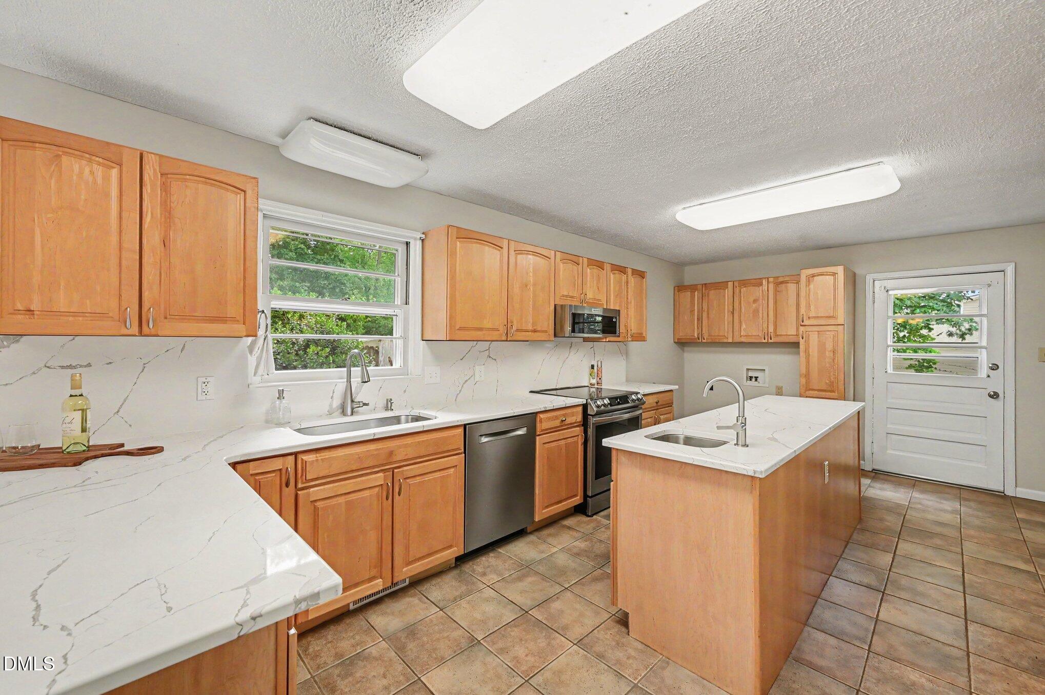 1308 Azalea Drive Raleigh, NC 27607 - Photo 5 of 22