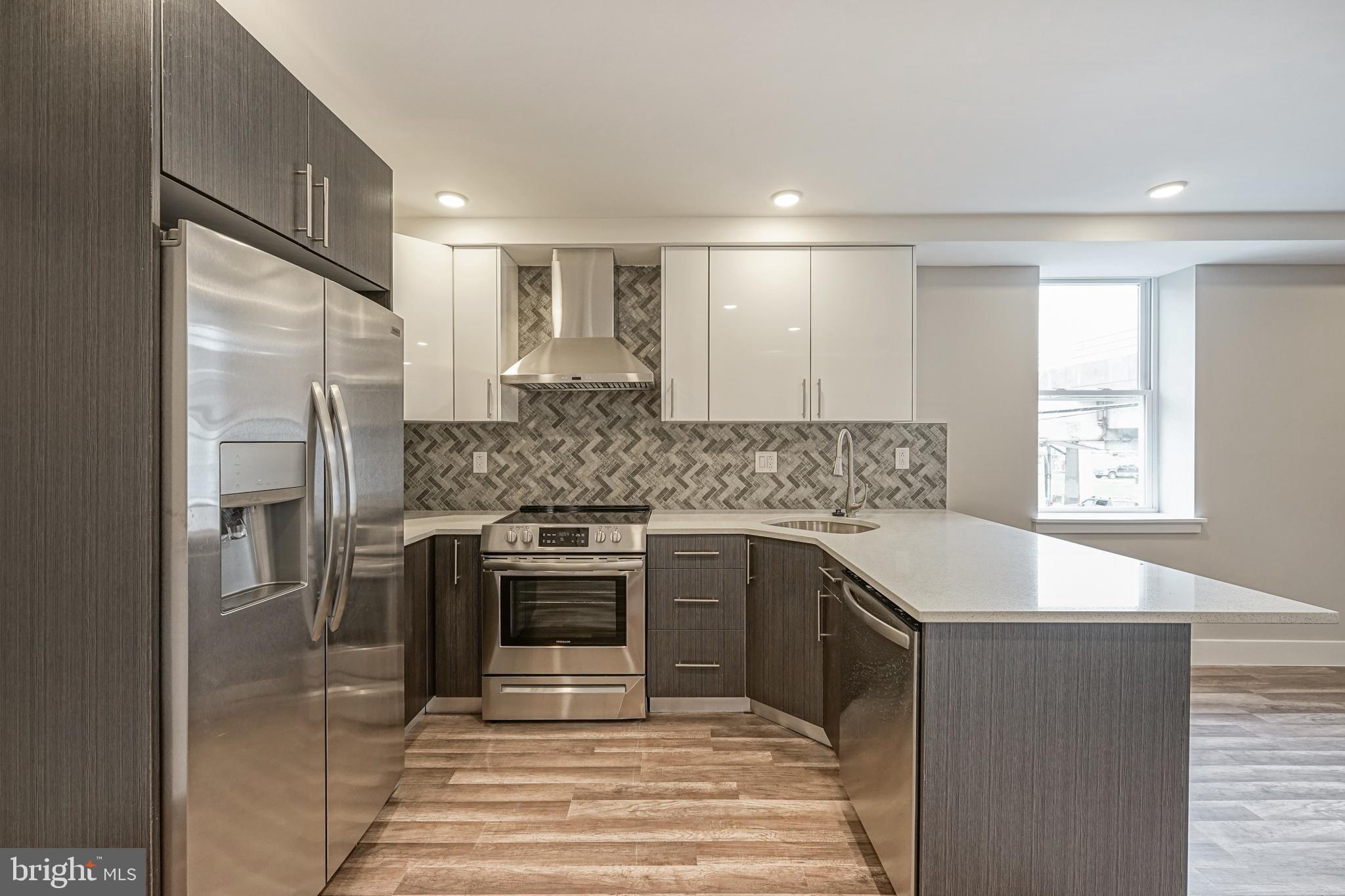 1070 North Front Street, Unit B Philadelphia, PA 19123 - Photo 2 of 13