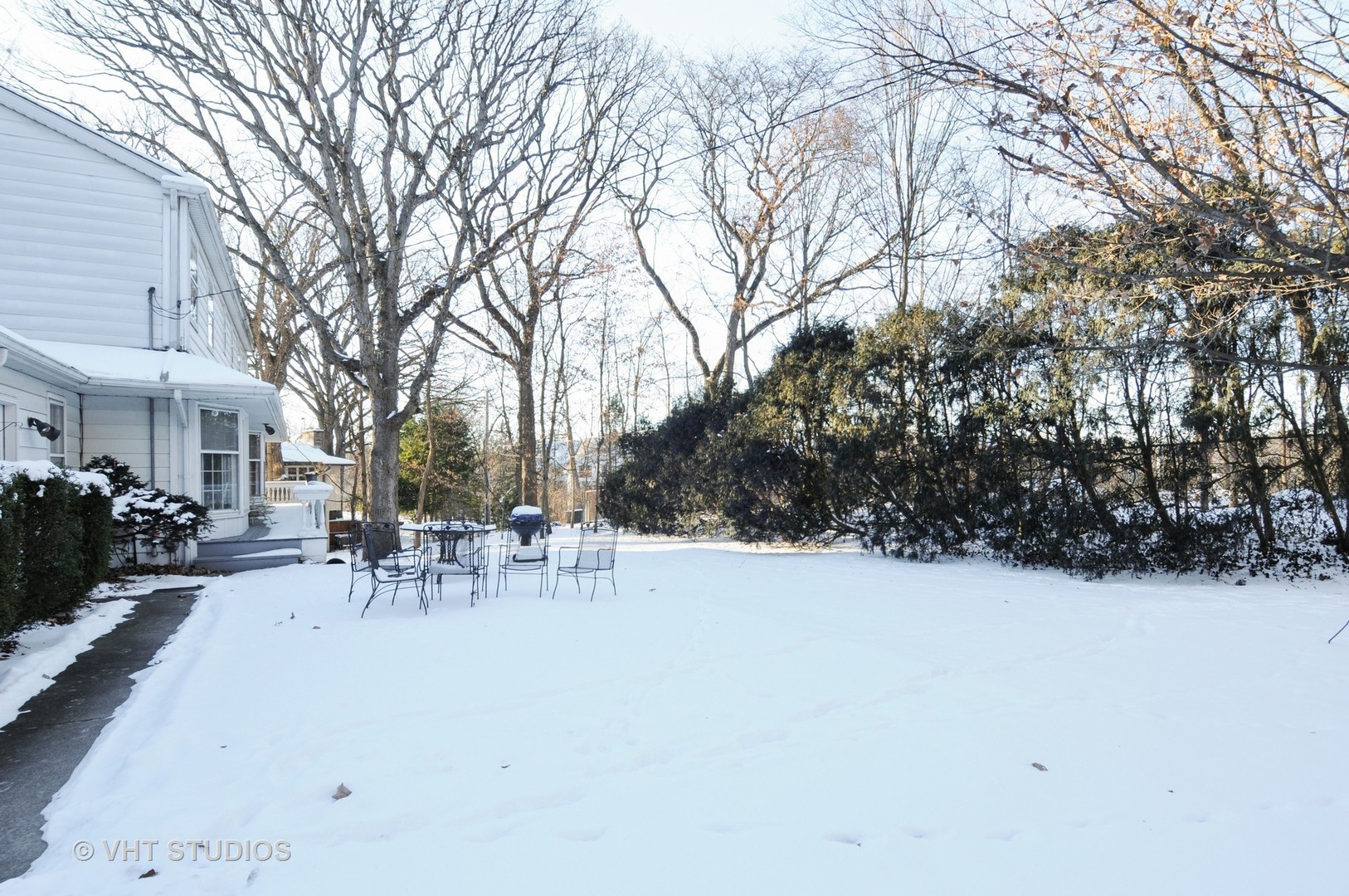 945 Anne Road Naperville, IL 60540 - Photo 10 of 10 a view of outdoor space with seating