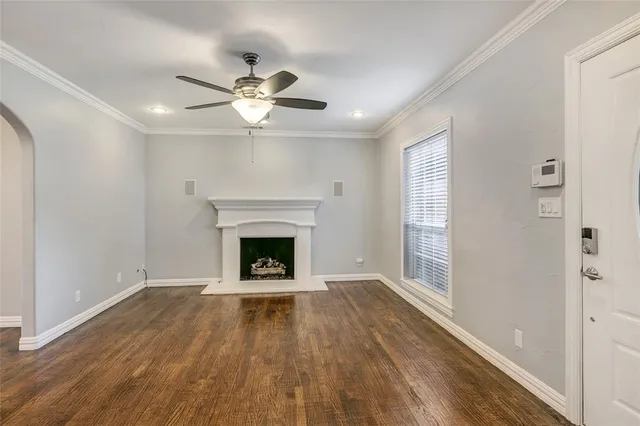 $2,650 | 2234 West Colorado Boulevard, Dallas, TX 75211