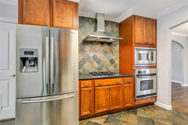 $2,650 | 2234 West Colorado Boulevard, Dallas, TX 75211