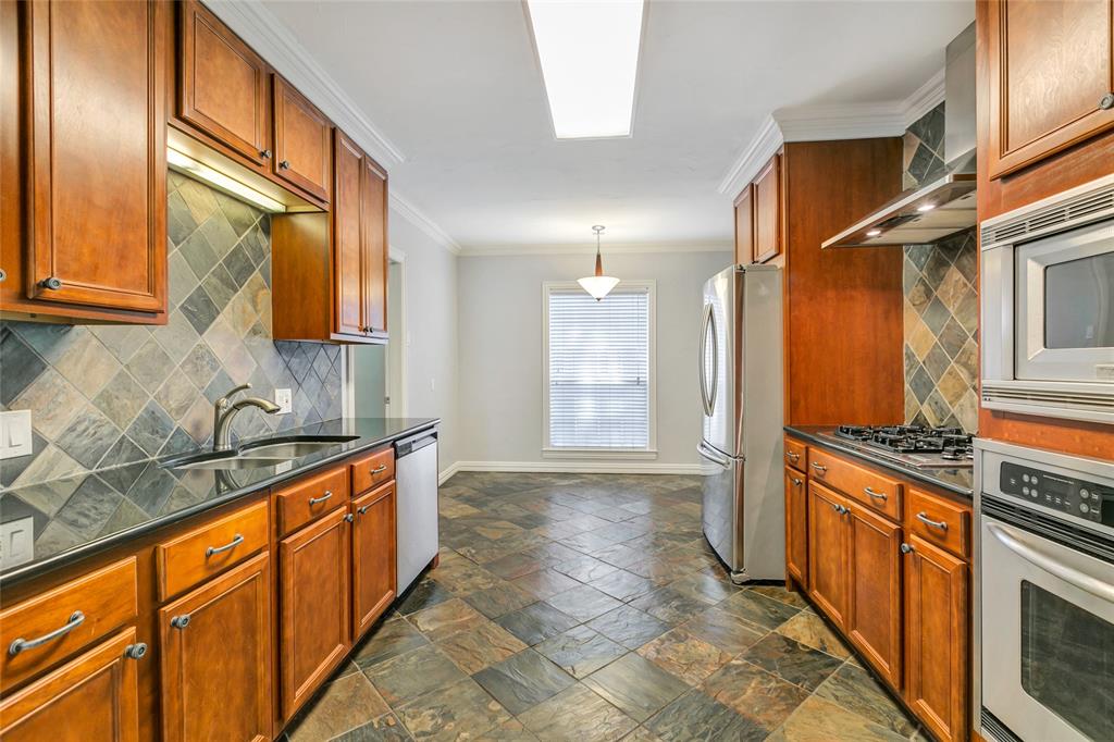 2234 West Colorado Boulevard Dallas, TX 75211 - Photo 15 of 21