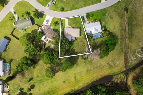$365,000 | 2085 Southeast Talwood Lane, Port St. Lucie, FL 34952