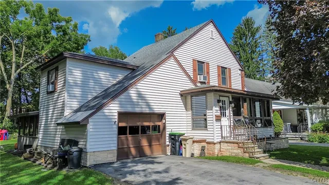 $184,500 | 810 Bellinger Avenue, Herkimer, NY 13350