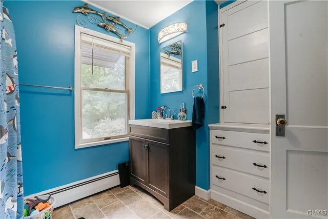 $184,500 | 810 Bellinger Avenue, Herkimer, NY 13350