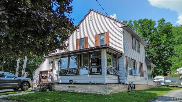 $184,500 | 810 Bellinger Avenue, Herkimer, NY 13350