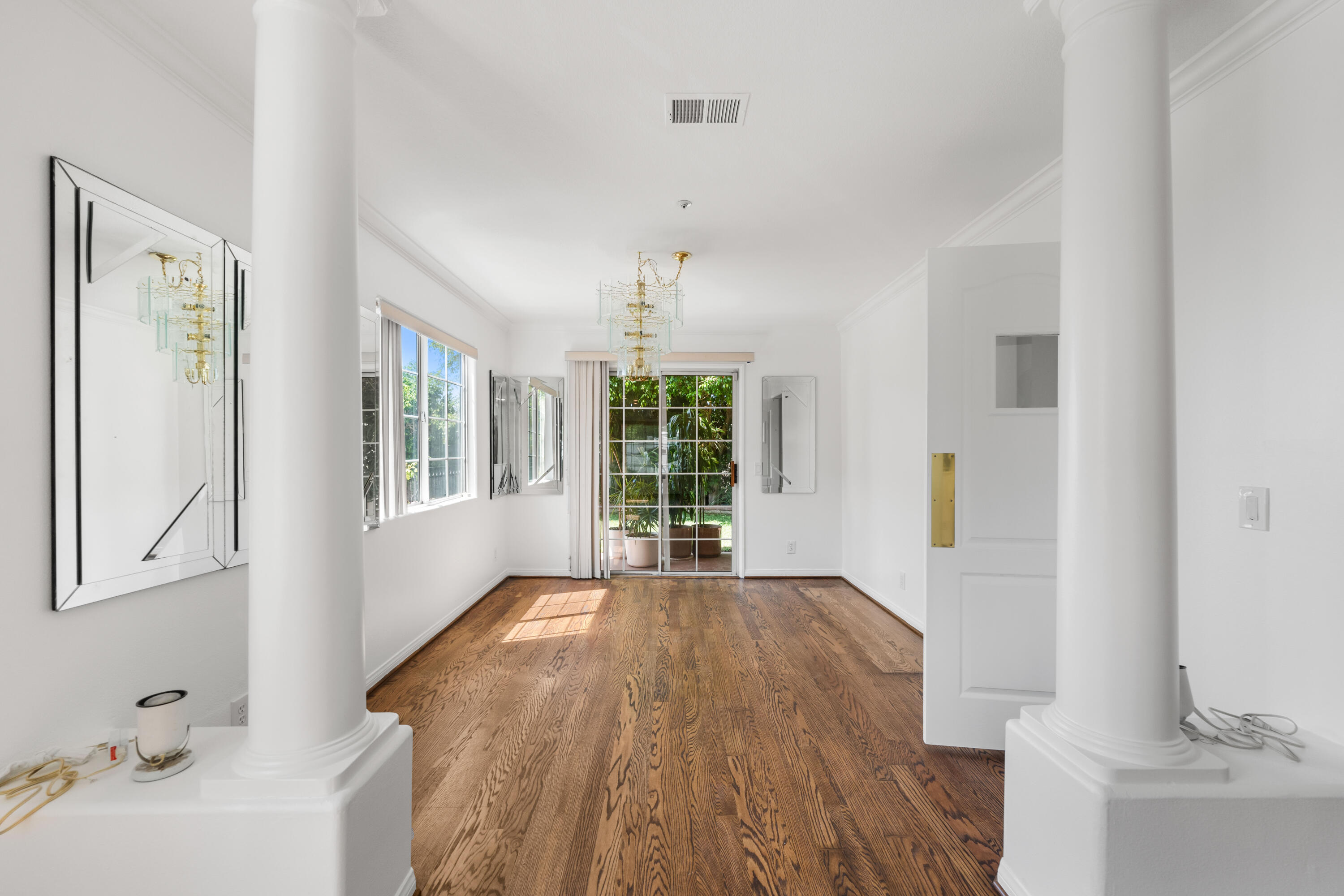 799 Foxkirk Road Glendale, CA 91206 - Photo 12 of 54 Foxkirk-21