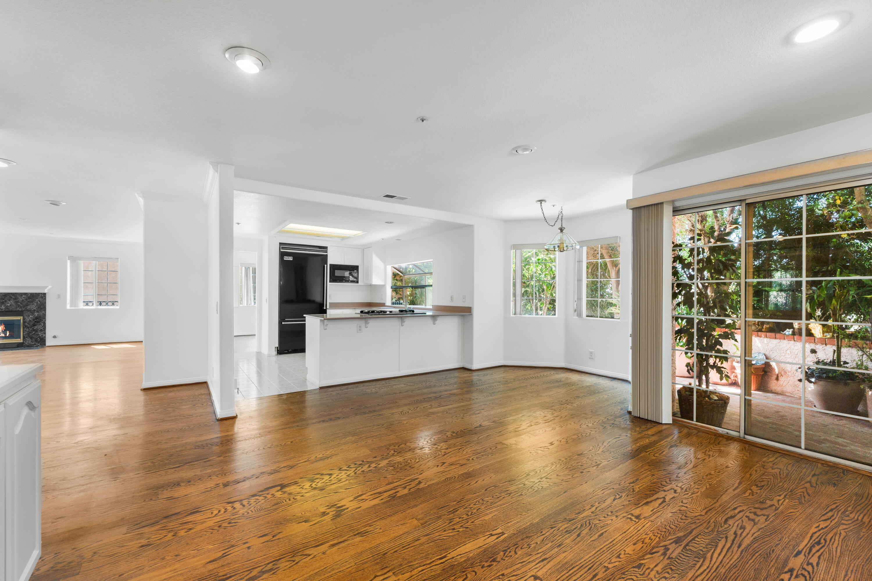 799 Foxkirk Road Glendale, CA 91206 - Photo 18 of 54 Foxkirk-27