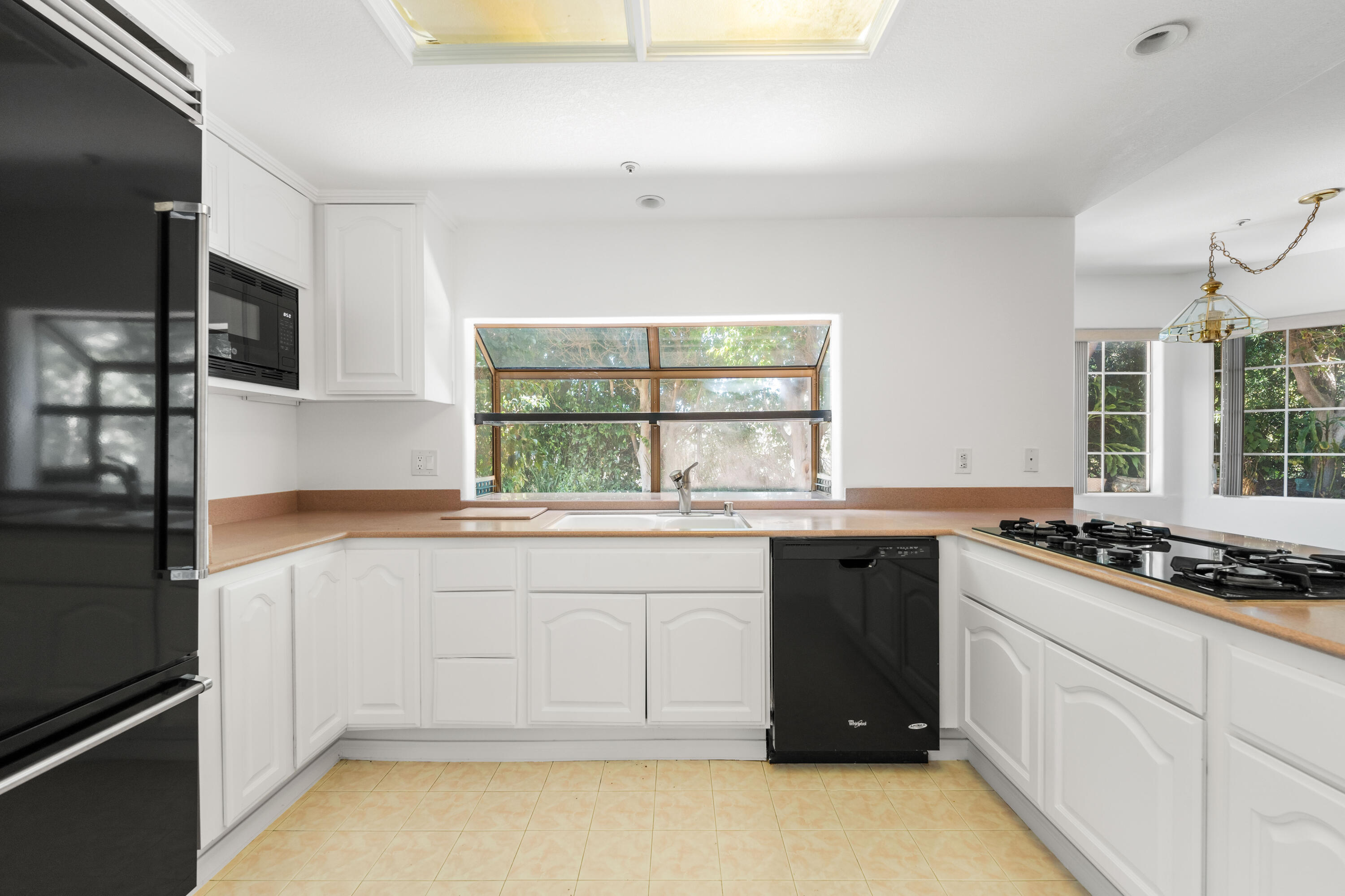 799 Foxkirk Road Glendale, CA 91206 - Photo 22 of 54 Foxkirk-31