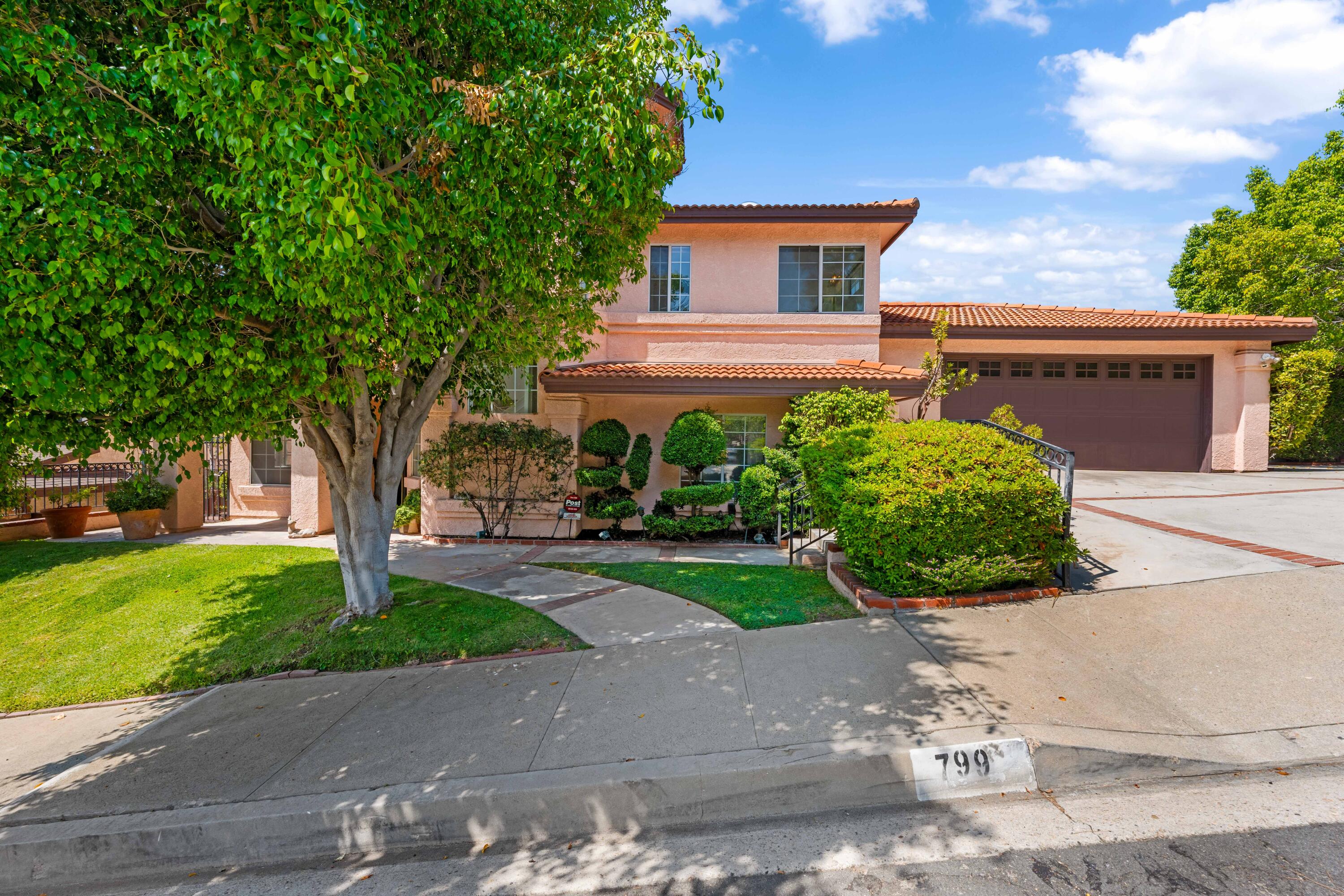 799 Foxkirk Road Glendale, CA 91206 - Photo 4 of 54 Foxkirk-13