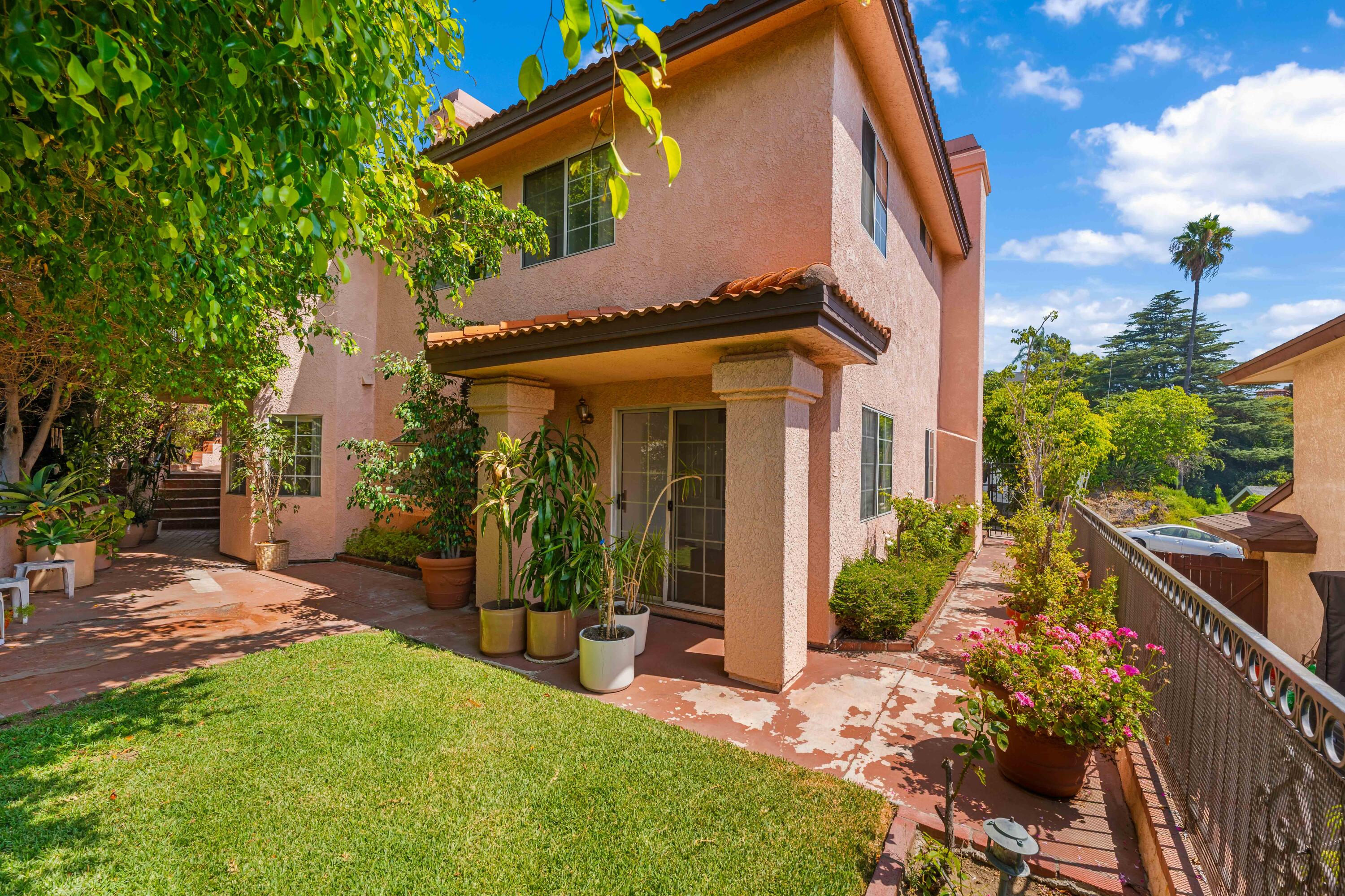 799 Foxkirk Road Glendale, CA 91206 - Photo 45 of 54 Foxkirk-54