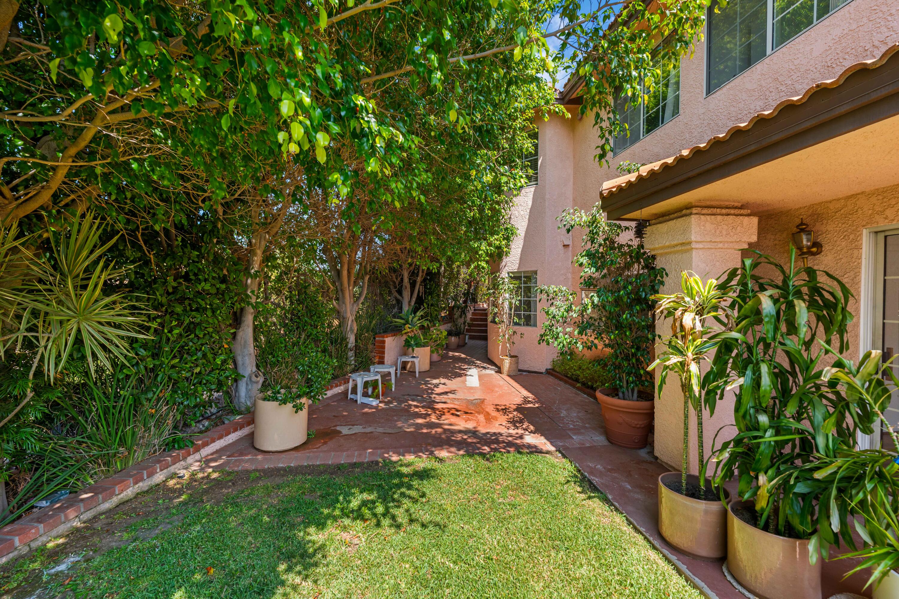 799 Foxkirk Road Glendale, CA 91206 - Photo 46 of 54 Foxkirk-56