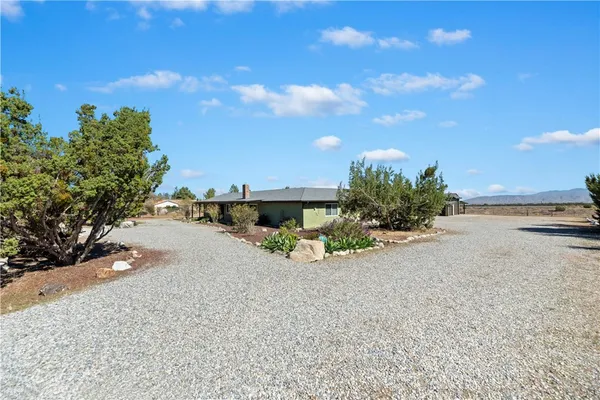 $760,000 | 7215 Kourie Way, Oak Hills, CA 92344