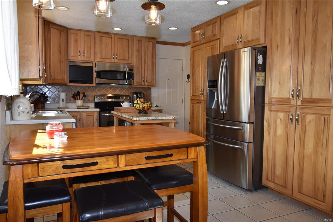 5140 Old Alton Road Granite City, IL 62040 - Photo 2 of 31 Gallery Image 2