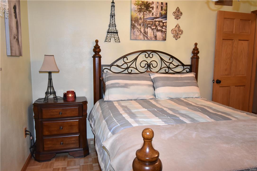 5140 Old Alton Road Granite City, IL 62040 - Photo 12 of 31 Gallery Image 12