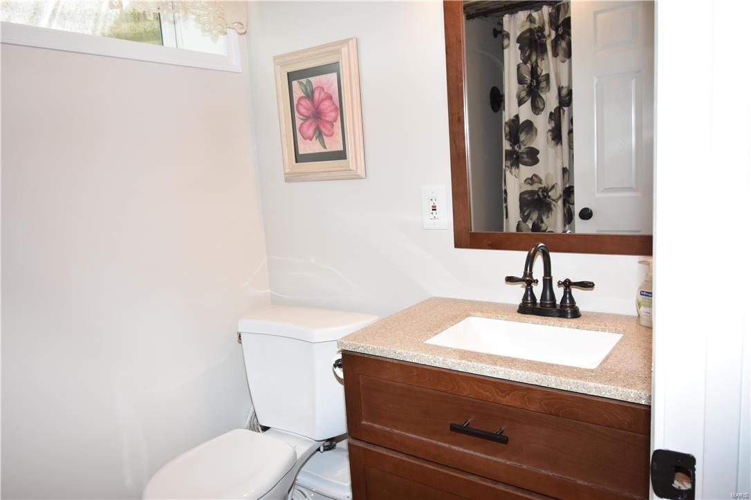 5140 Old Alton Road Granite City, IL 62040 - Photo 20 of 31 Gallery Image 20