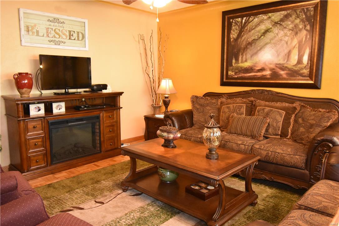 5140 Old Alton Road Granite City, IL 62040 - Photo 7 of 31 Gallery Image 7