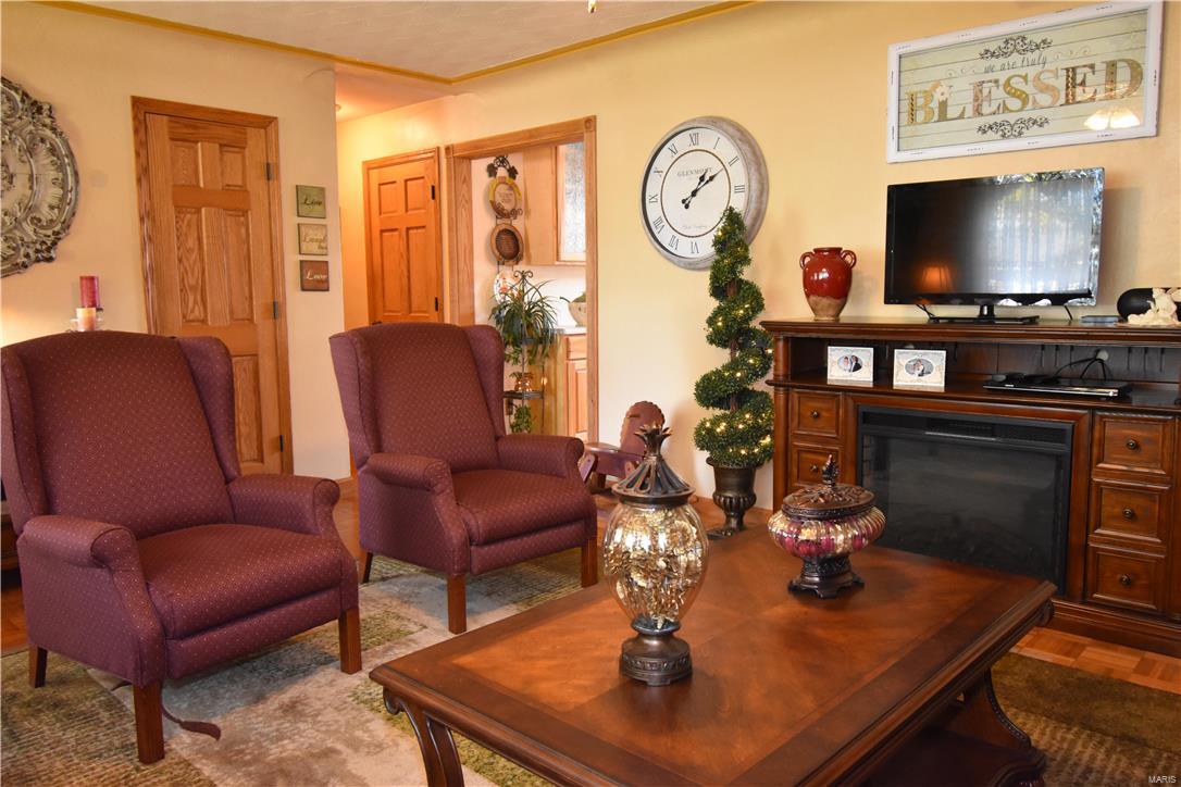 5140 Old Alton Road Granite City, IL 62040 - Photo 9 of 31 Gallery Image 9