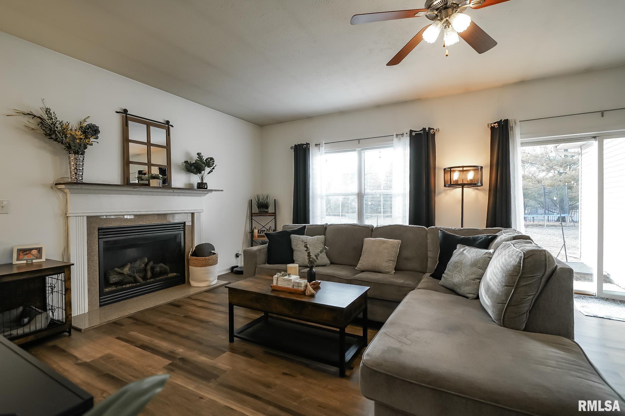 2205 West Geneva Road Peoria, IL 61615 - Photo 16 of 96 Gallery Image 16