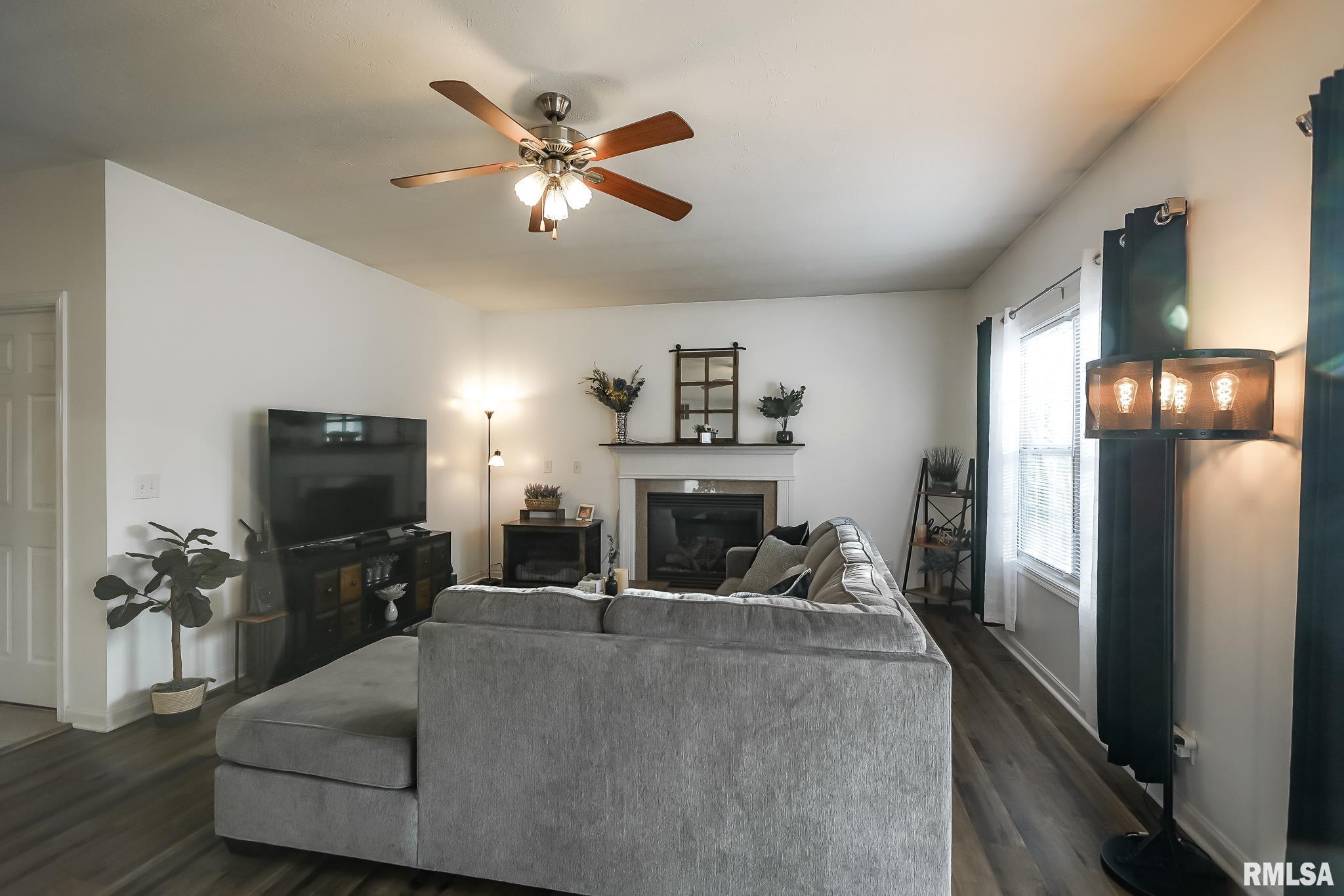 2205 West Geneva Road Peoria, IL 61615 - Photo 22 of 96 Gallery Image 22