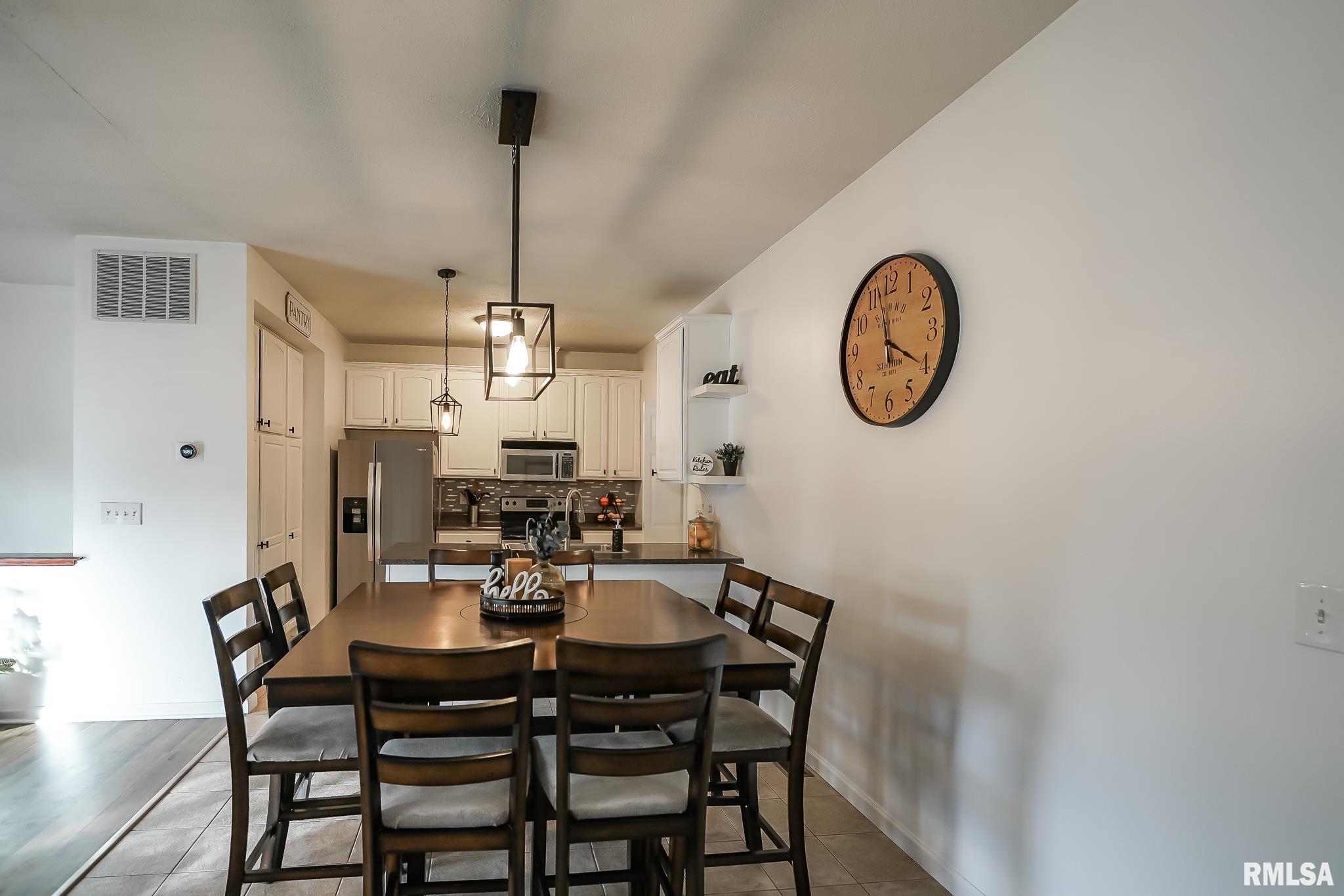 2205 West Geneva Road Peoria, IL 61615 - Photo 30 of 96 Gallery Image 30