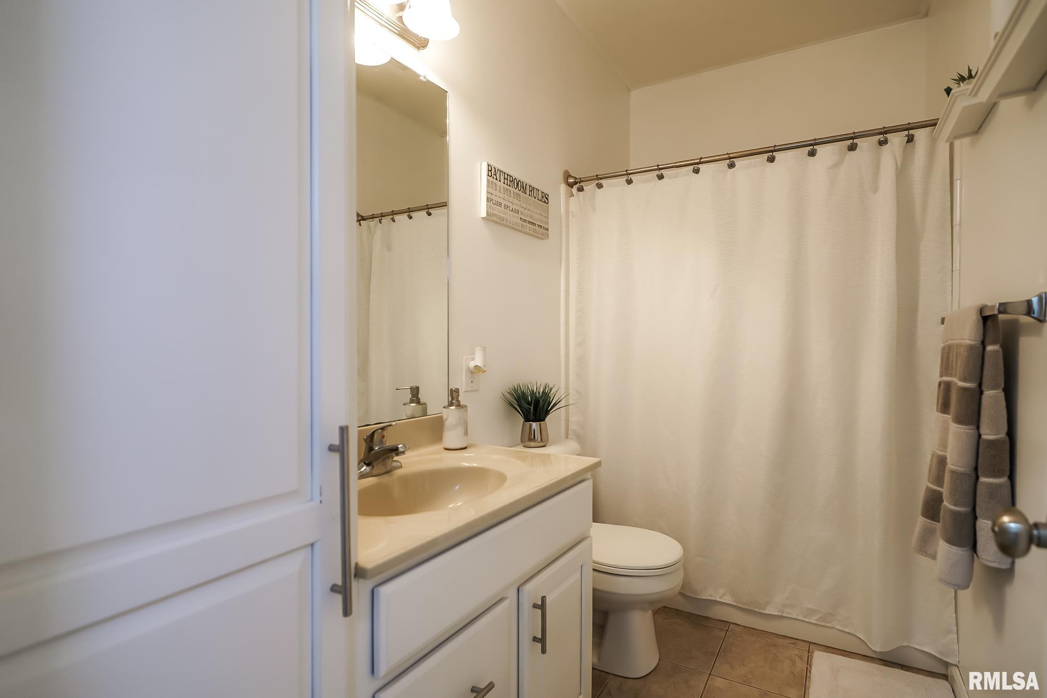 2205 West Geneva Road Peoria, IL 61615 - Photo 47 of 96 Gallery Image 47