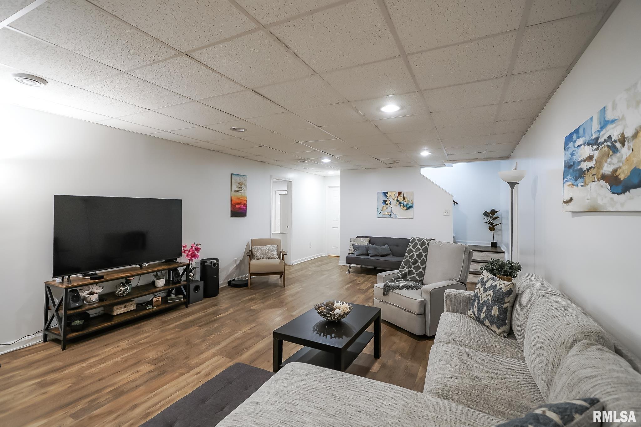 2205 West Geneva Road Peoria, IL 61615 - Photo 65 of 96 Gallery Image 65