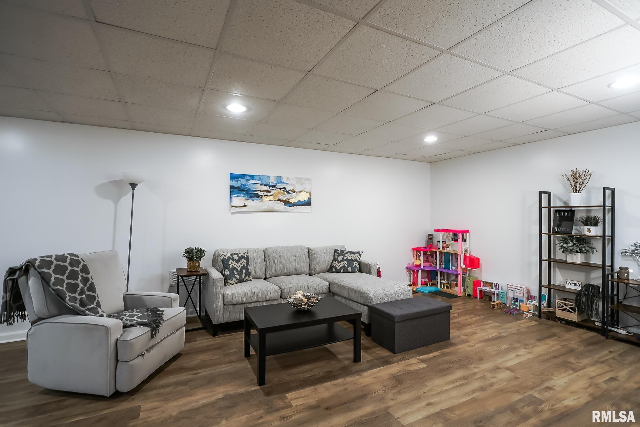 2205 West Geneva Road Peoria, IL 61615 - Photo 69 of 96 Gallery Image 69
