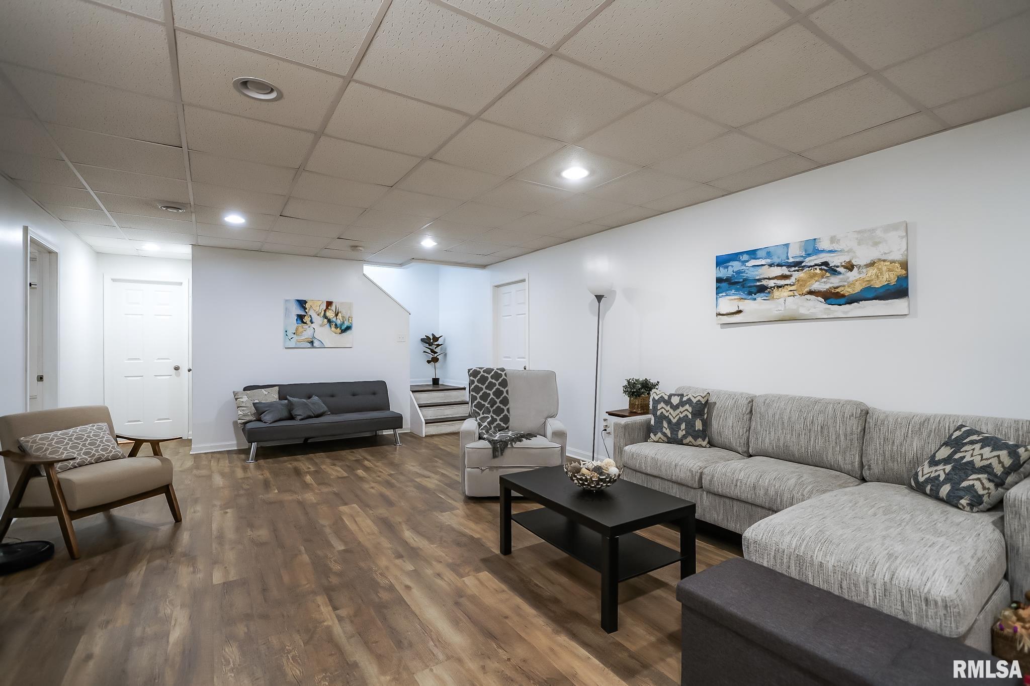 2205 West Geneva Road Peoria, IL 61615 - Photo 70 of 96 Gallery Image 70