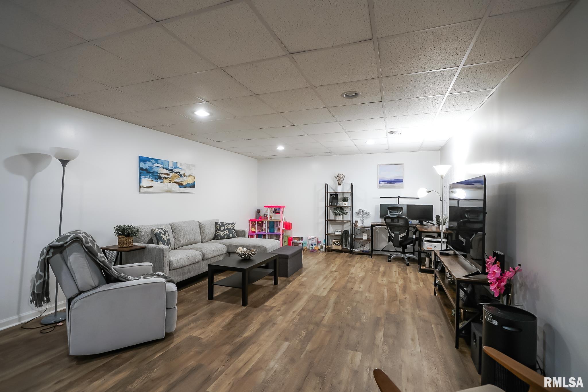 2205 West Geneva Road Peoria, IL 61615 - Photo 73 of 96 Gallery Image 73