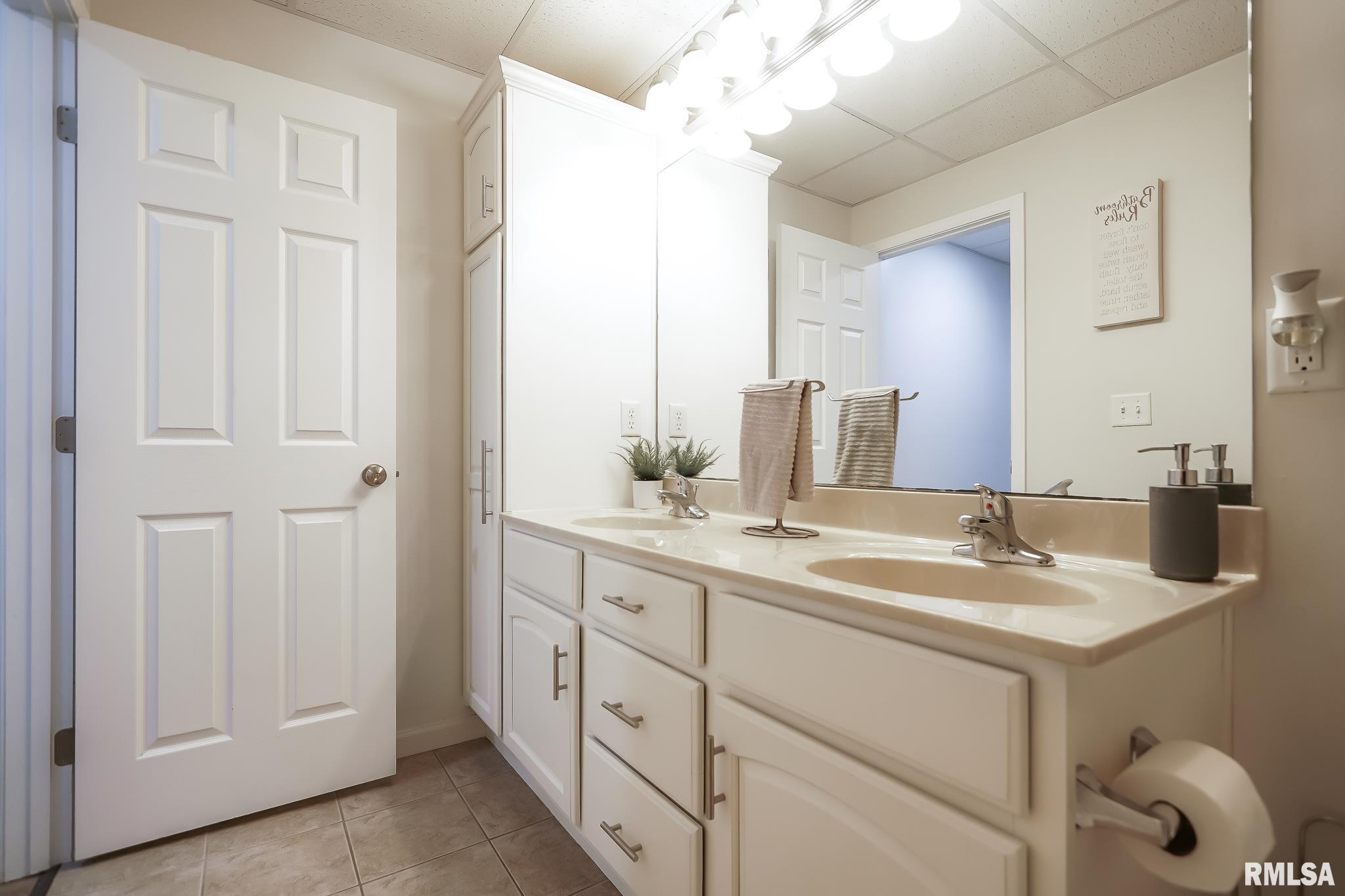 2205 West Geneva Road Peoria, IL 61615 - Photo 85 of 96 Gallery Image 85