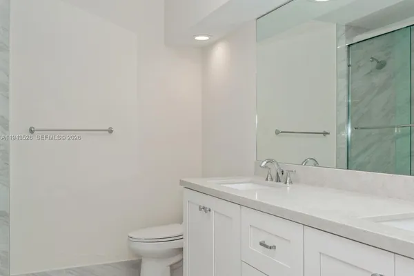 a view of an house with backyard porch and livingroom