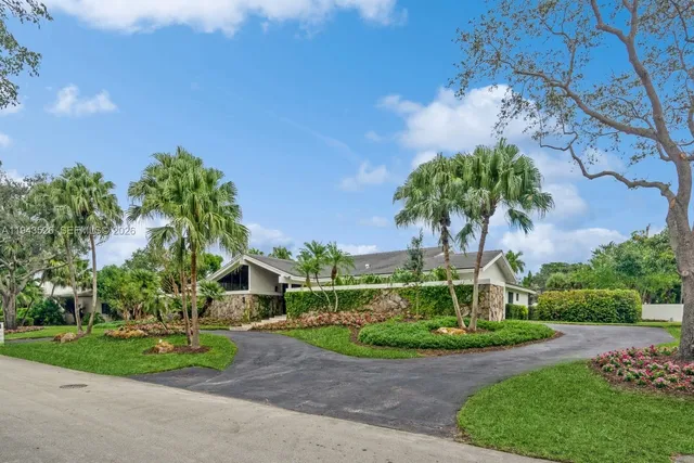 $11,000 | 15405 Southwest 73rd Court, Palmetto Bay, FL 33157