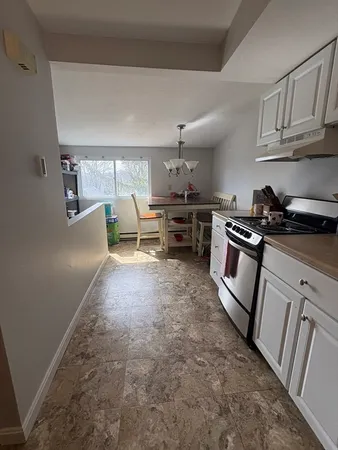 $1,400 | 28 Peck Street, Unit 3, Attleboro, MA 02703