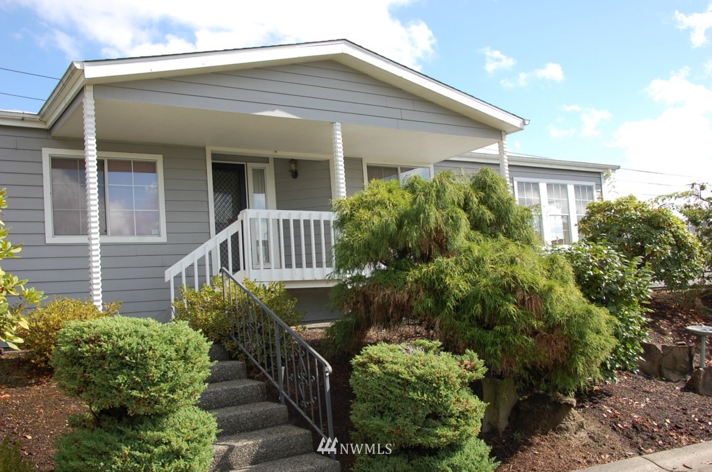 12605 Northeast 199th Street Bothell, WA 98011 - Photo 1 of 17 Gallery Image 1