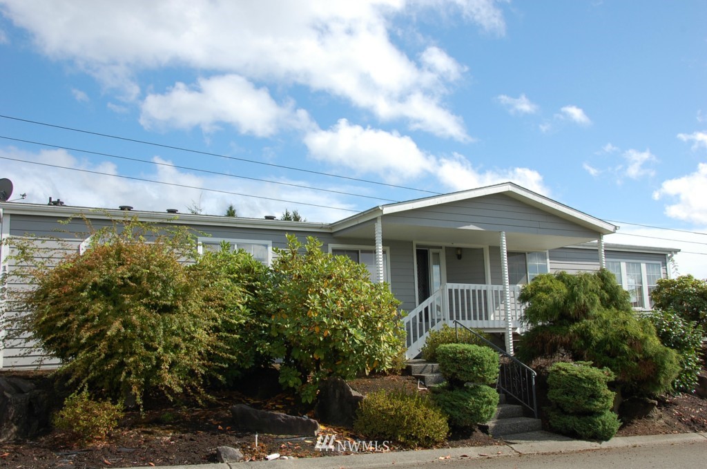 12605 Northeast 199th Street Bothell, WA 98011 - Photo 2 of 17 Gallery Image 2