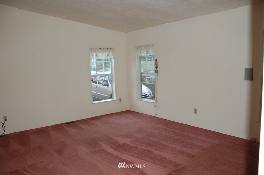 12605 Northeast 199th Street Bothell, WA 98011 - Photo 11 of 17 Gallery Image 11