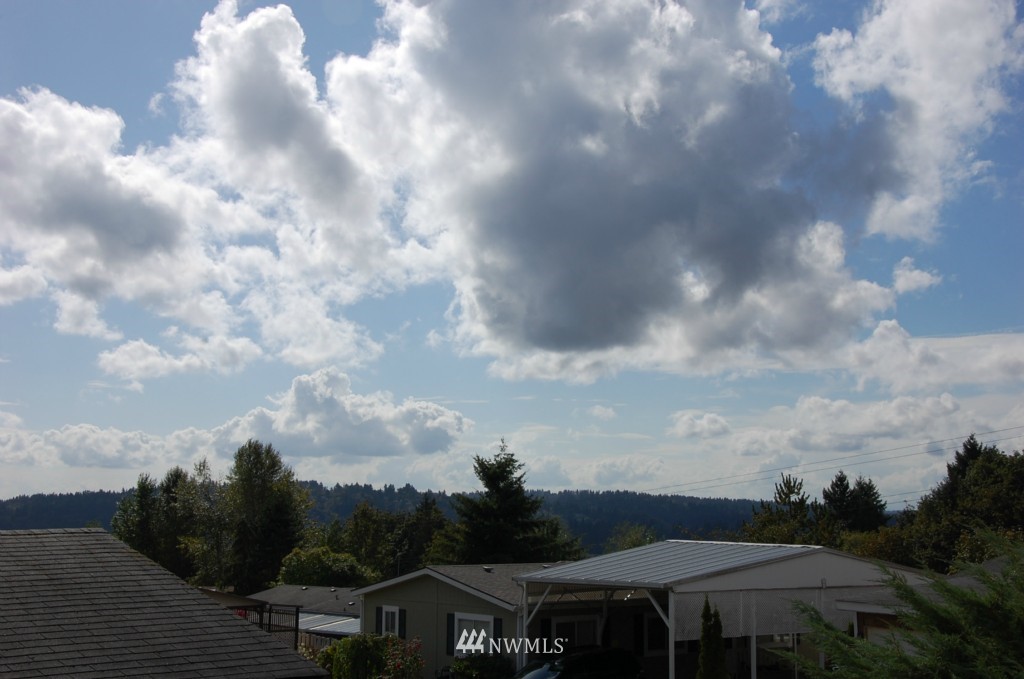 12605 Northeast 199th Street Bothell, WA 98011 - Photo 3 of 17 Gallery Image 3