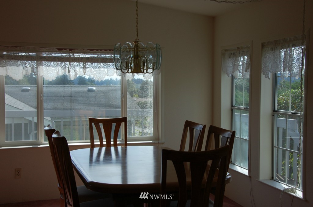 12605 Northeast 199th Street Bothell, WA 98011 - Photo 6 of 17 Gallery Image 6