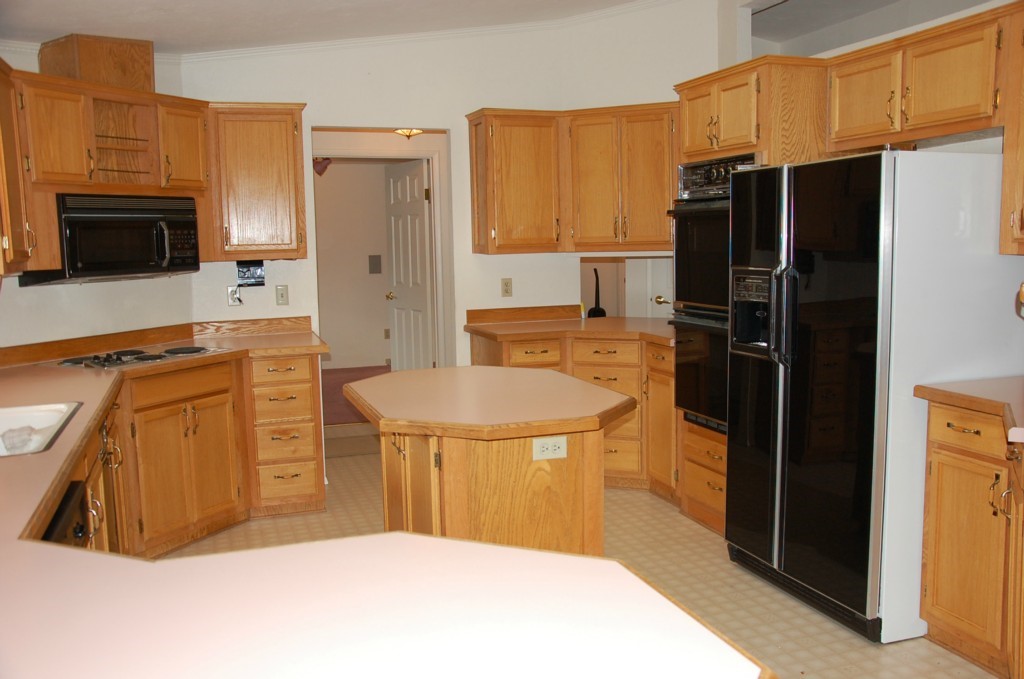 12605 Northeast 199th Street Bothell, WA 98011 - Photo 8 of 17 Gallery Image 8