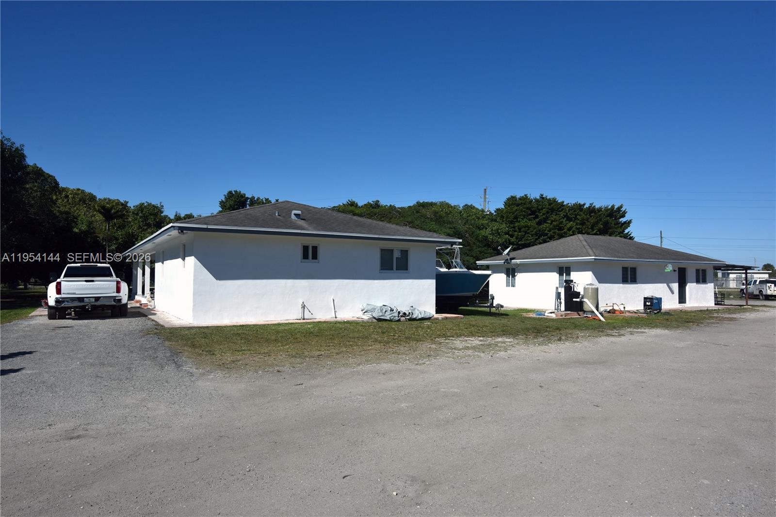 19651 Southwest 168th Street Miami, FL 33187 - Photo 11 of 29