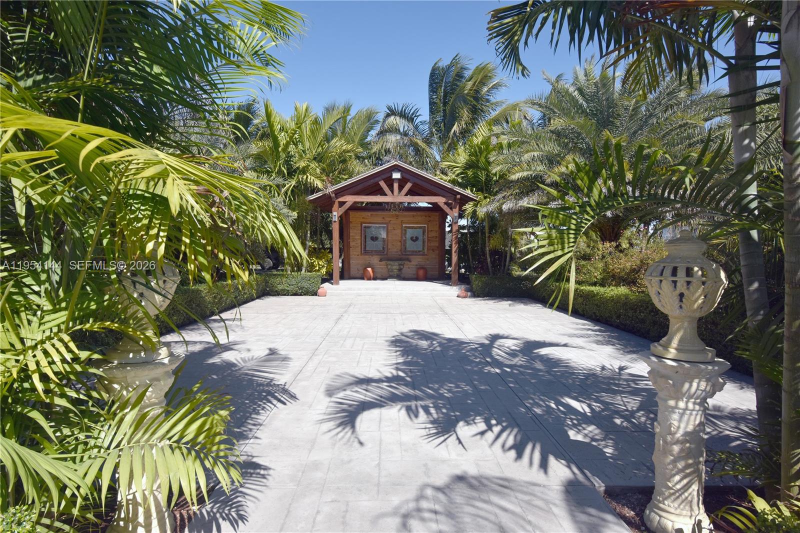 19651 Southwest 168th Street Miami, FL 33187 - Photo 3 of 29