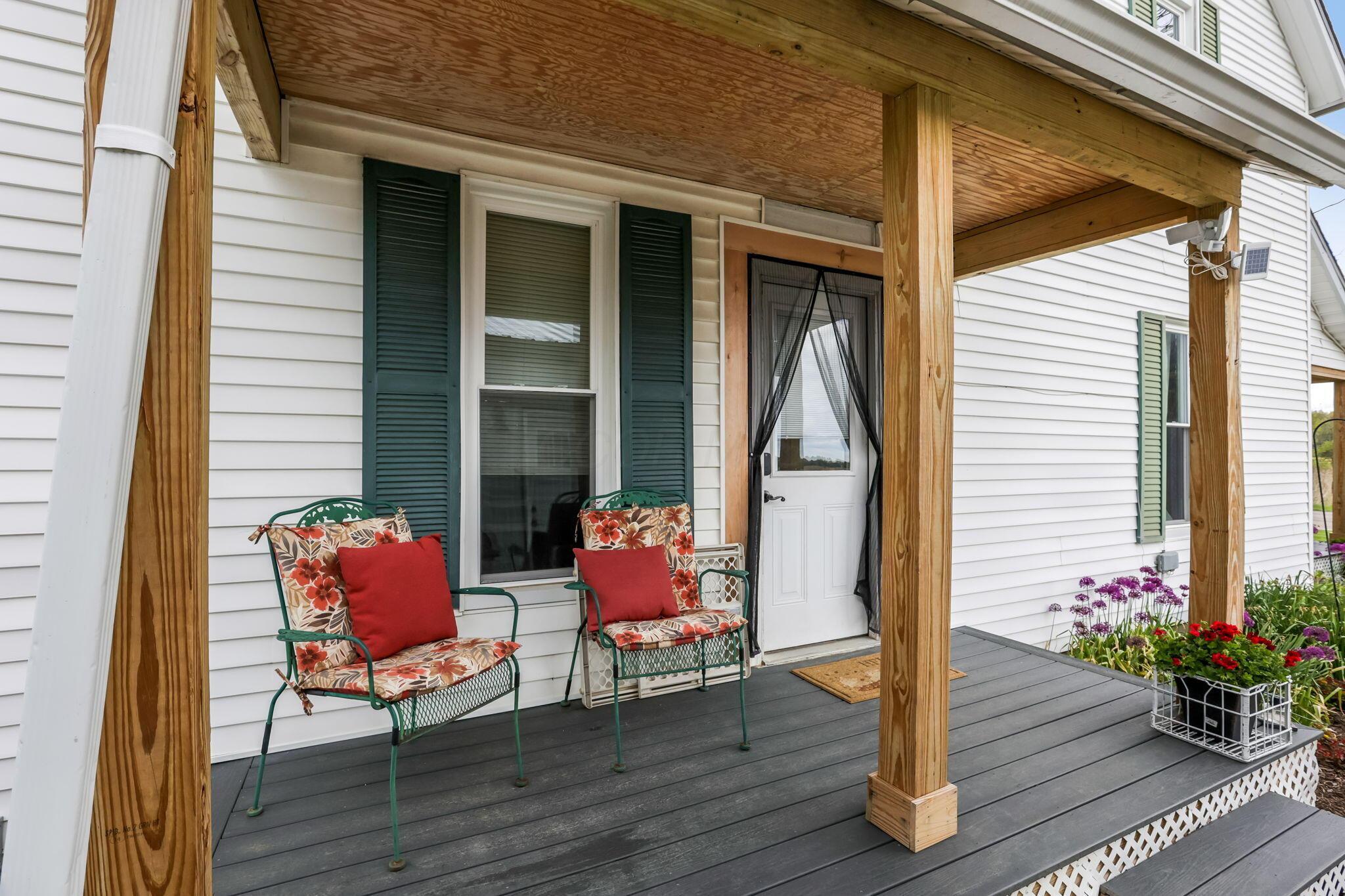 5919 North County Line Road Sunbury, OH 43074 - Photo 6 of 66 Side porch, kitchen entrance